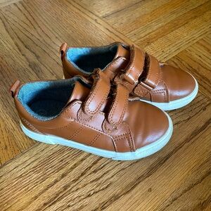 Cat & Jack
Toddler Boys' Dino Sneakers - Cat & Jack™ Cognac